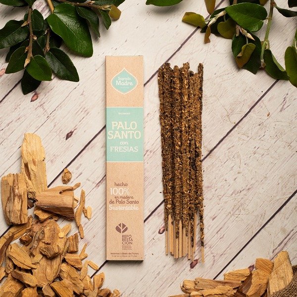 Sahumerio Palo Santo con FRESIAS SAGRADA MADRE